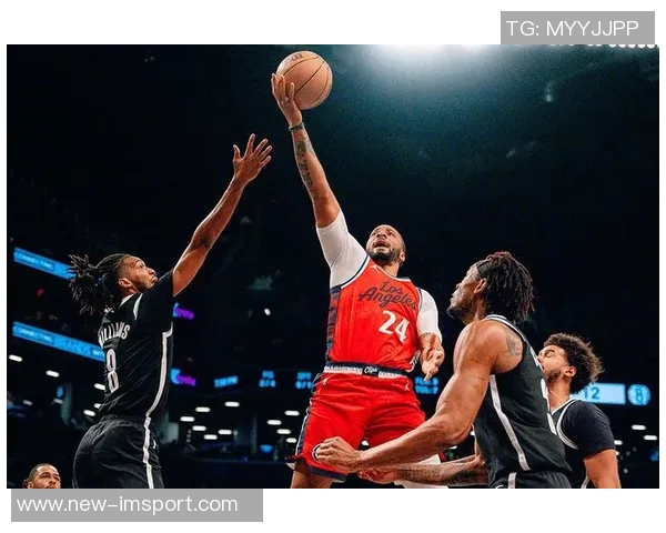 科林斯畅谈快船球馆体验感受篮球的纯粹热爱与清新空气