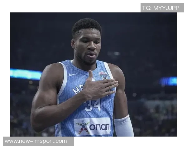 字母哥半场表现抢眼7投5中斩获10分7板3助助球队领先 字母哥半场表现抢眼7投5中斩获10分7板3助助球队领先