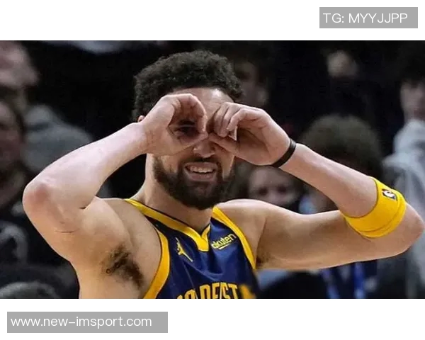 克莱上半场表现出色三分命中率高助球队稳住局势 克莱上半场表现出色三分命中率高助球队稳住局势