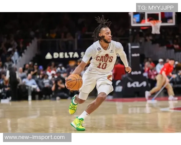 加兰复出表现出色12投5中斩获20分2篮板7助攻三分球命中率高达75