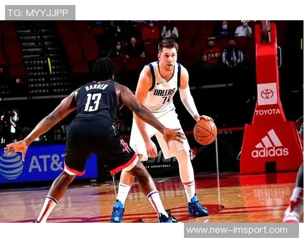 东契奇生涯第八次豪取45分10篮板5三分创历史新高超越哈登独享第一 东契奇生涯第八次豪取45分10篮板5三分创历史新高超越哈登独享第一